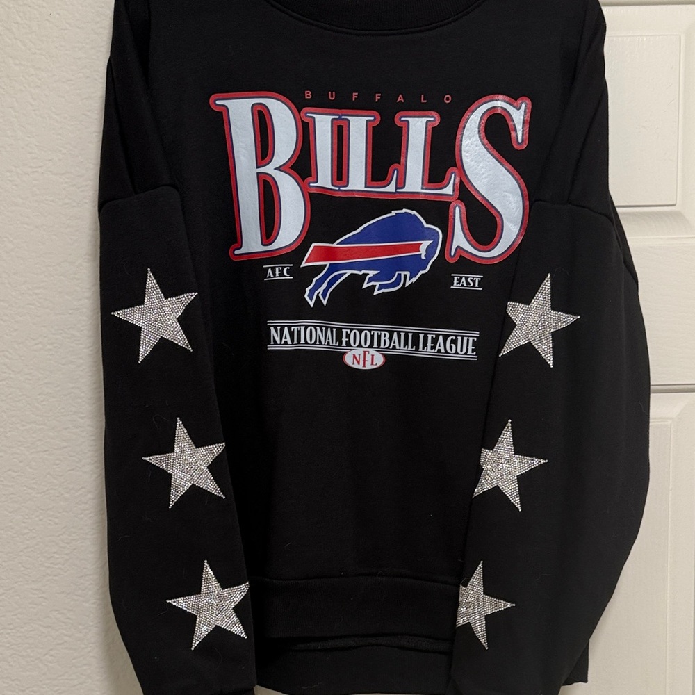 Oversized Buffalo Bills Black Sweater with Star Details size S